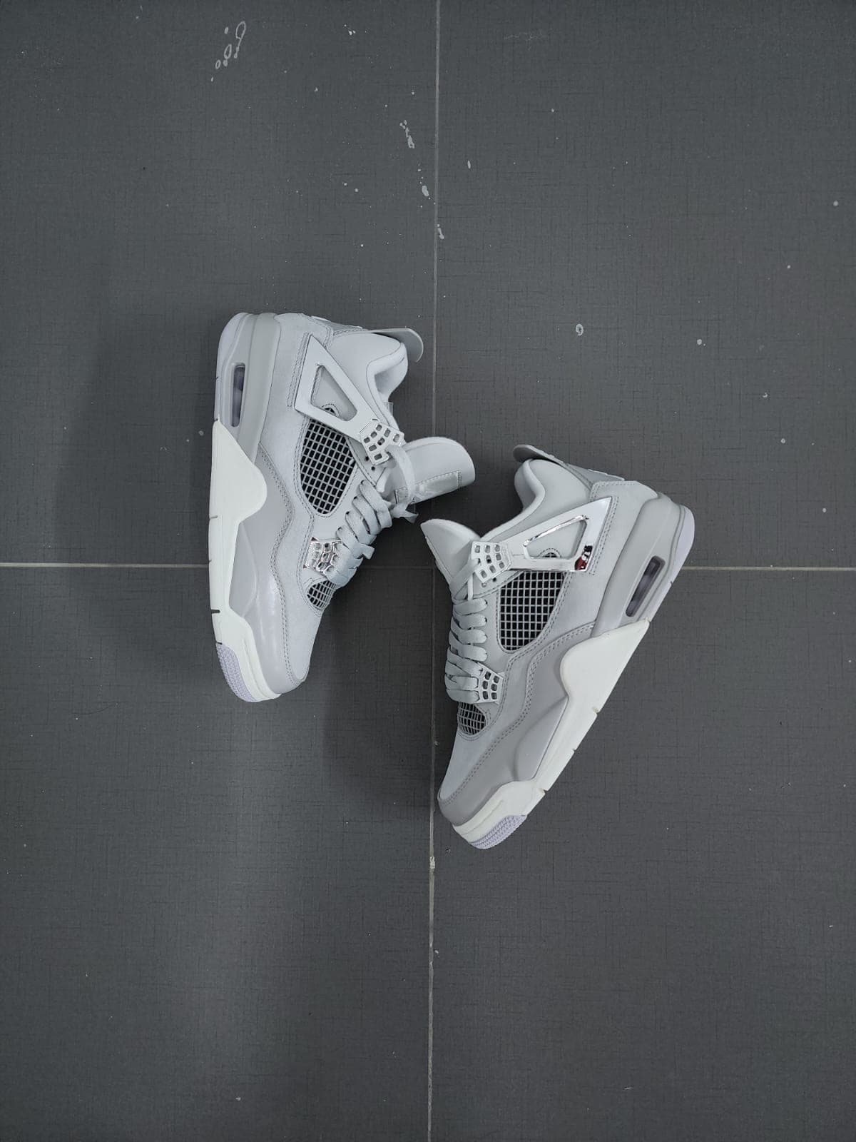 Jordan Retro 4 Frozen 